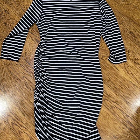 EUC Lululemon Anytime Dress Stripe 8 Black White - Picture 3 of 5